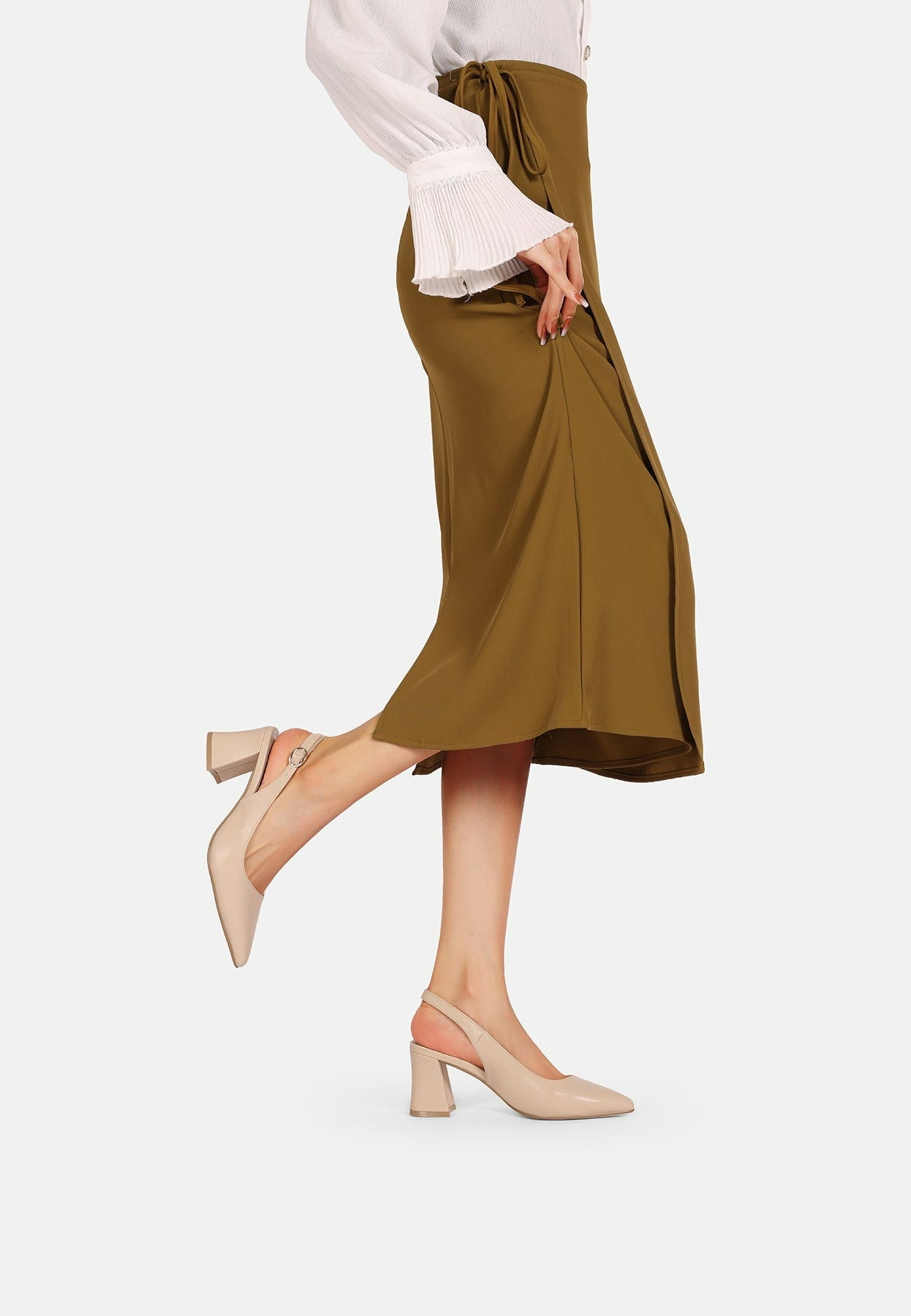 Decolletè Slingback a punta con dettaglio frontale K4519 Decolletè Slingback a punta con dettaglio frontale K4519