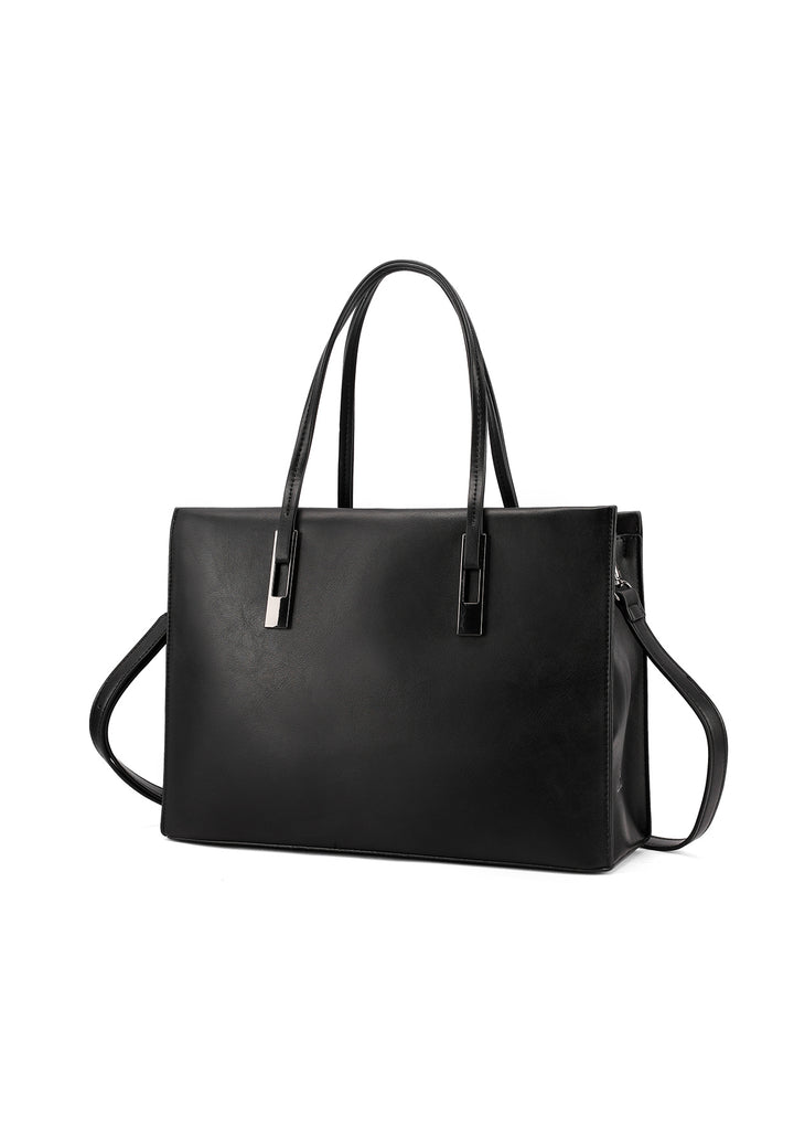 borsa in ecopelle con dettagli metallici sui manici, capiente e chic