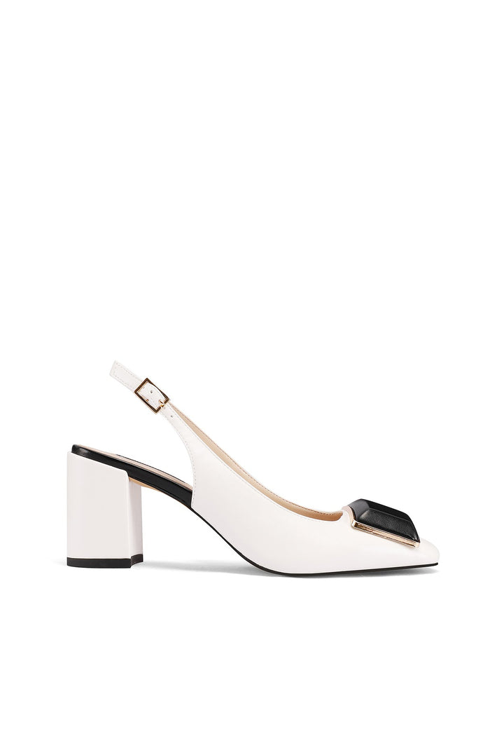 Décolleté slingback con tacco medio e gioiello colore bianco