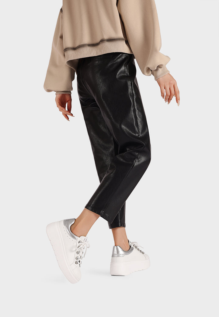 Sneakers casual da donna in ecopelle con suola Platform e passalacci gioiello