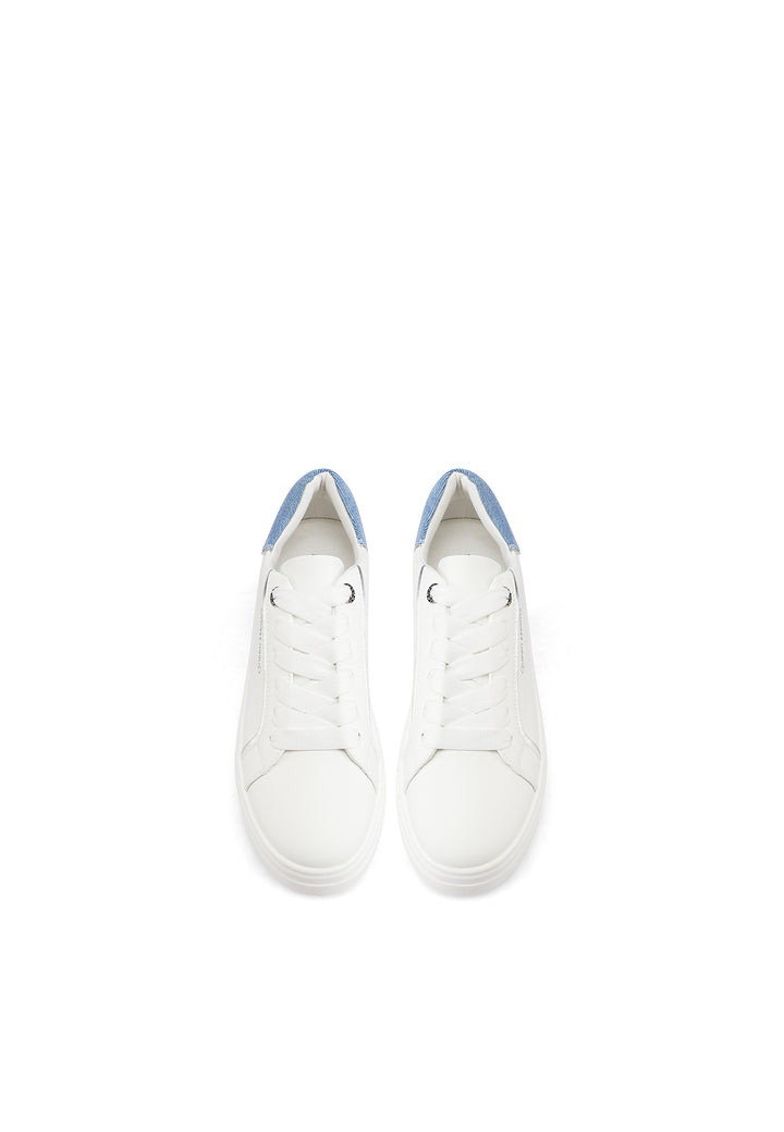 Sneakers da donna con platform colore bianco jeans