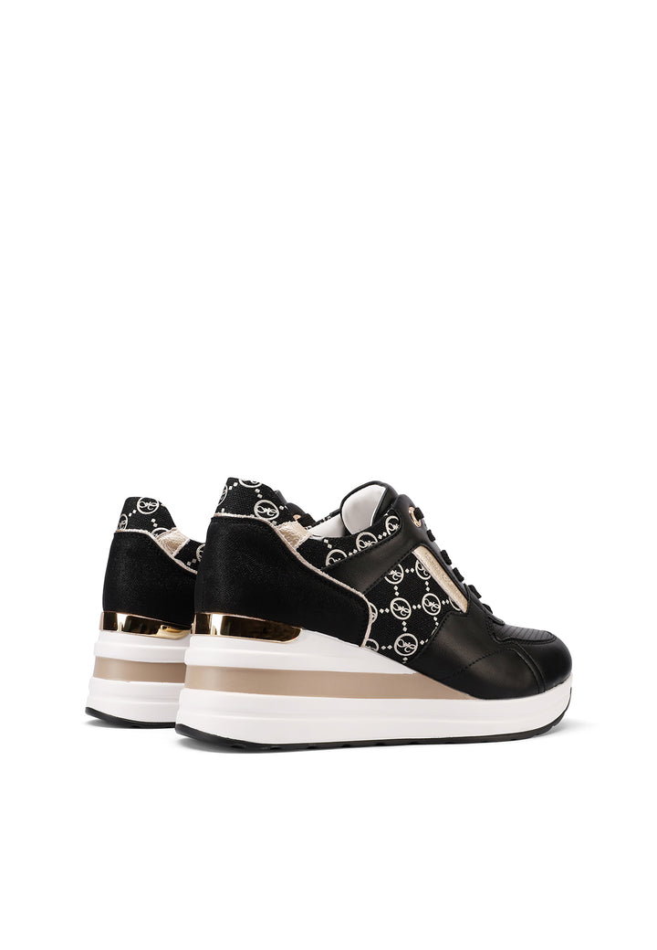 Sneakers da donna con platform colore nero