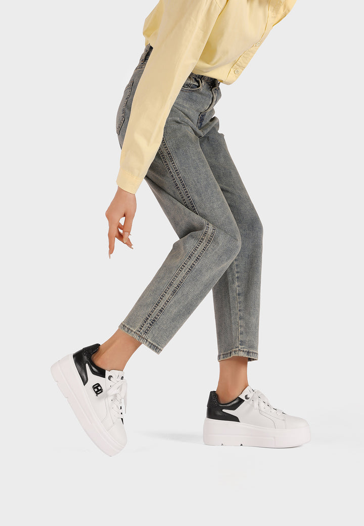 Sneakers glamour eleganti con suola alta Platform e logo in acciaio laccato
