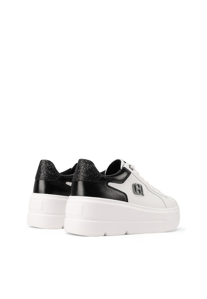 Sneakers glamour eleganti con suola alta Platform e logo in acciaio laccato