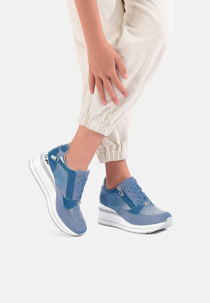 Sneakers con lacci da donna e con zip laterale e suola rialzata sul tallone colore blu