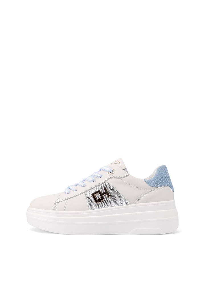 Sneakers stringate in vera pelle colore bianco jeans