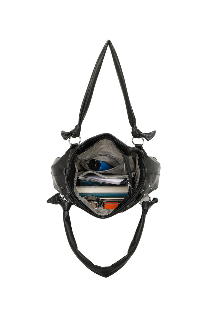 borsa da spalla con tracolla e borchie colore nero