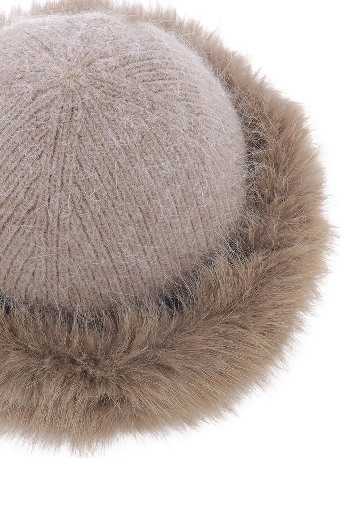 Cappello da donna invernale con pellicciotto intorno colore kaki