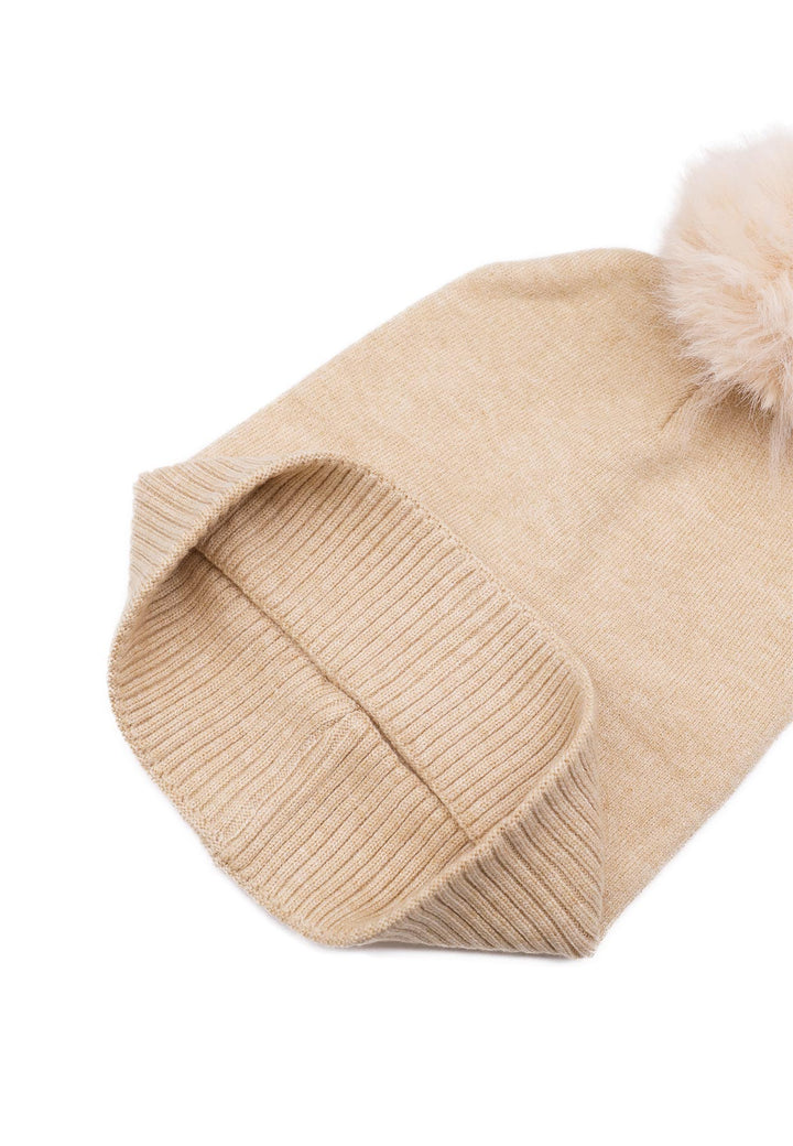 Cappello invernale da donna con ponpon rimovibile colore beige