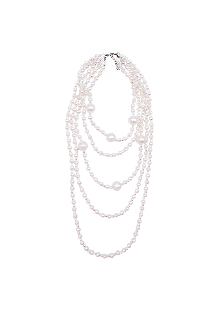 Collana lunga di perle con qualche perla più grande colore bianco