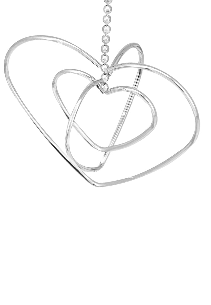 Orecchini pendenti con forma a cuore colore argento