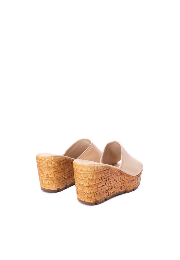 Sandali in vera pelle colore beige con zeppa