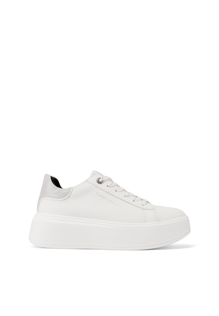 Sneakers da donna bianche Queen Helena con lacci, suola alta e dettaglio lucido sul retro