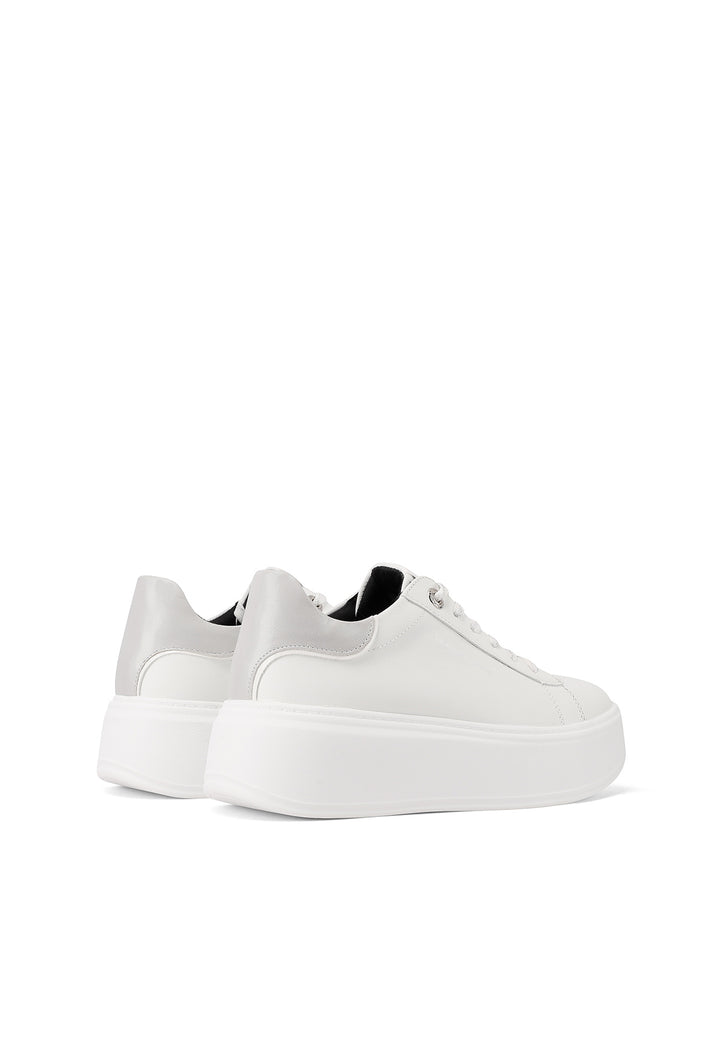 Sneakers da donna bianche Queen Helena con lacci, suola alta e dettaglio lucido sul retro