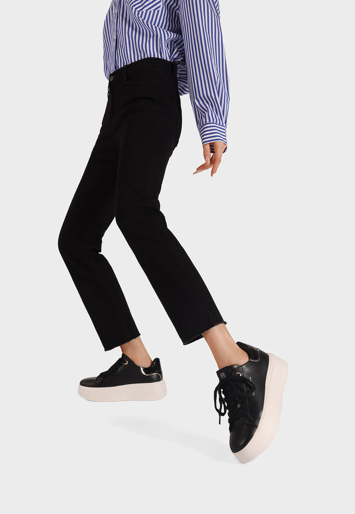 Sneakers da donna nere Queen Helena con lacci, suola alta e dettaglio lucido sul retro