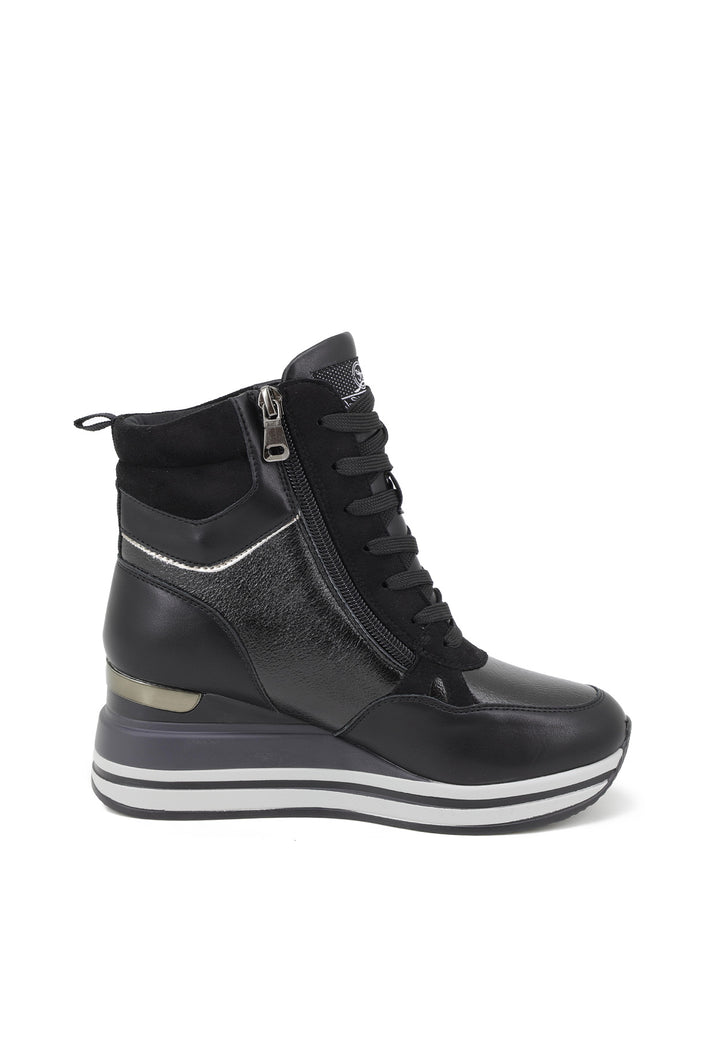 Queen Helena Sneakers - X27-92
