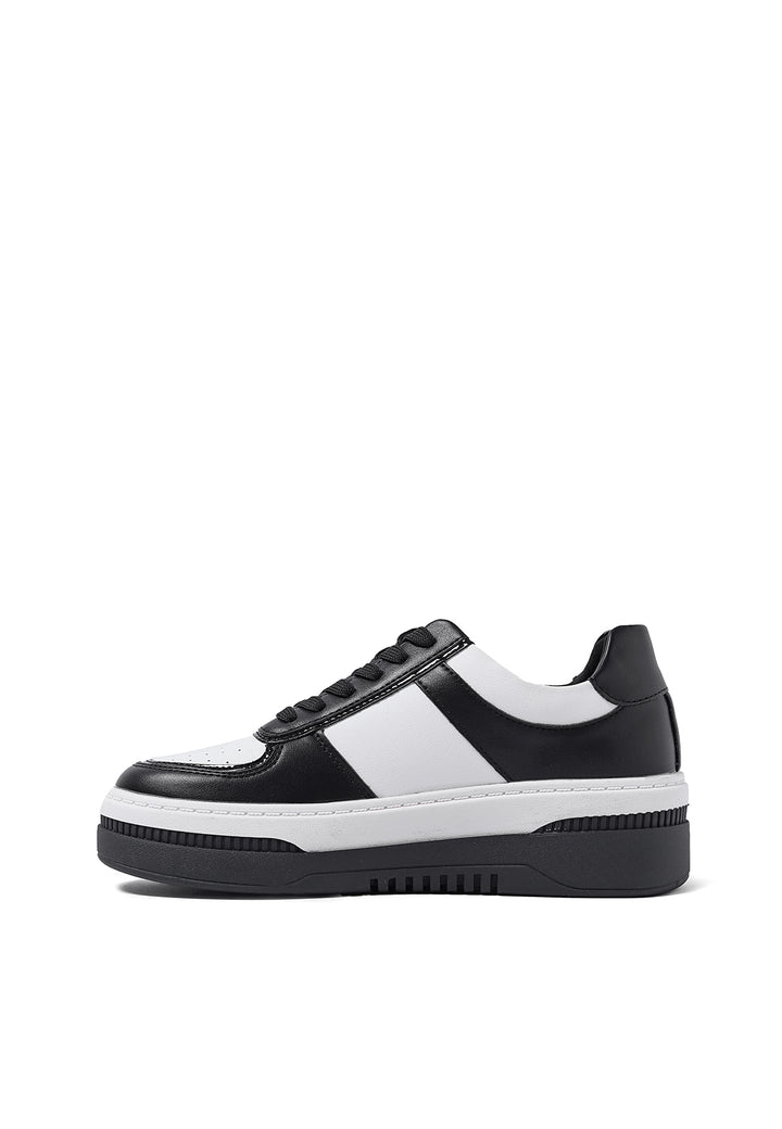sneakers stringate da donna colore nero e bianco con platform