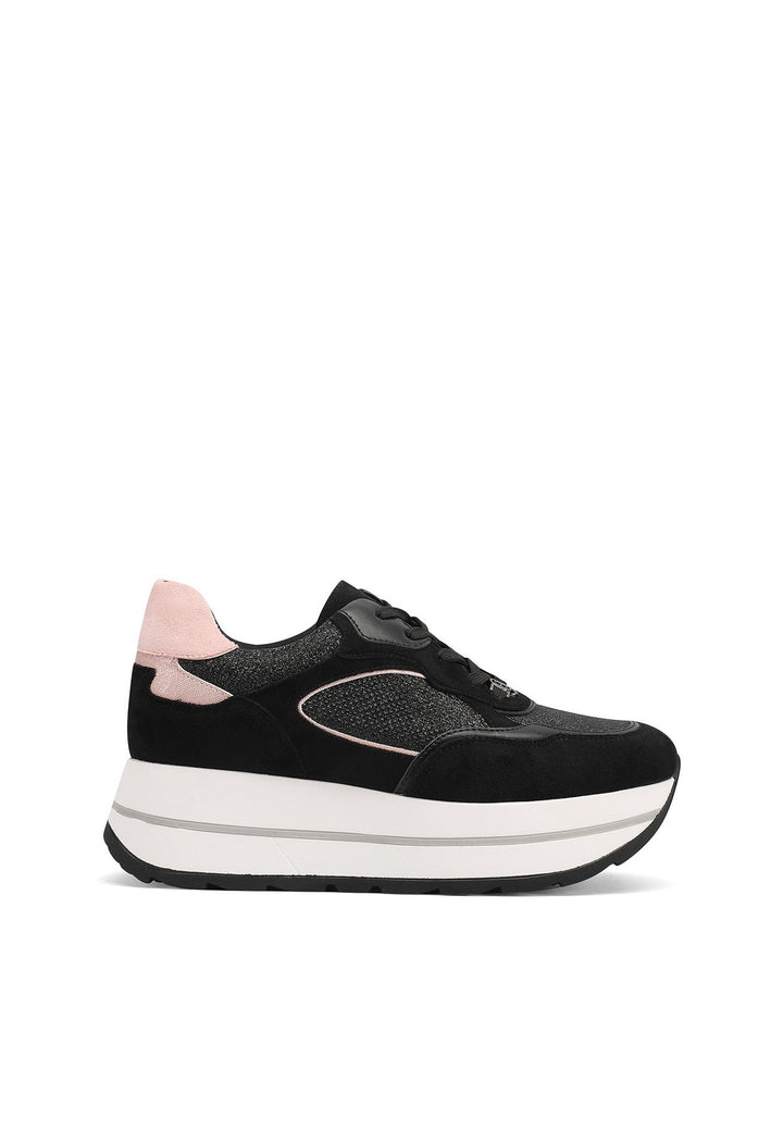 sneakers da donna con suola alta e lacci. Colore nero