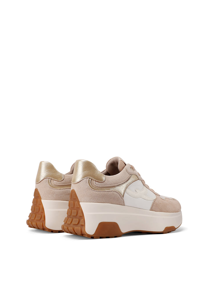 Sneakers da donna con zeppa alta e suola dentata, dettagli laminati su tomaia