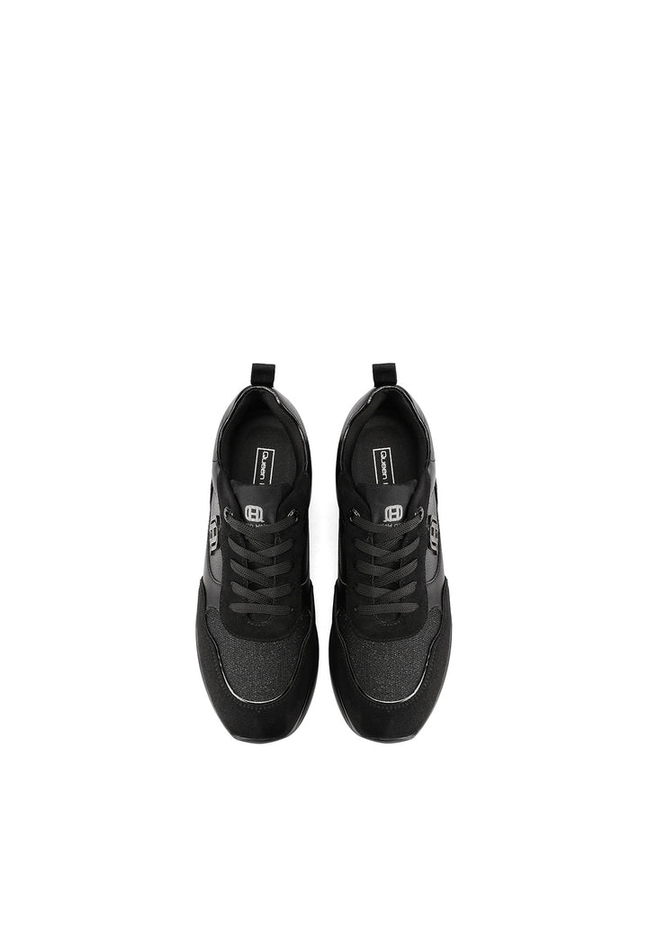 Sneakers da donna con zeppa media, logo laterale e dettaglio metallico