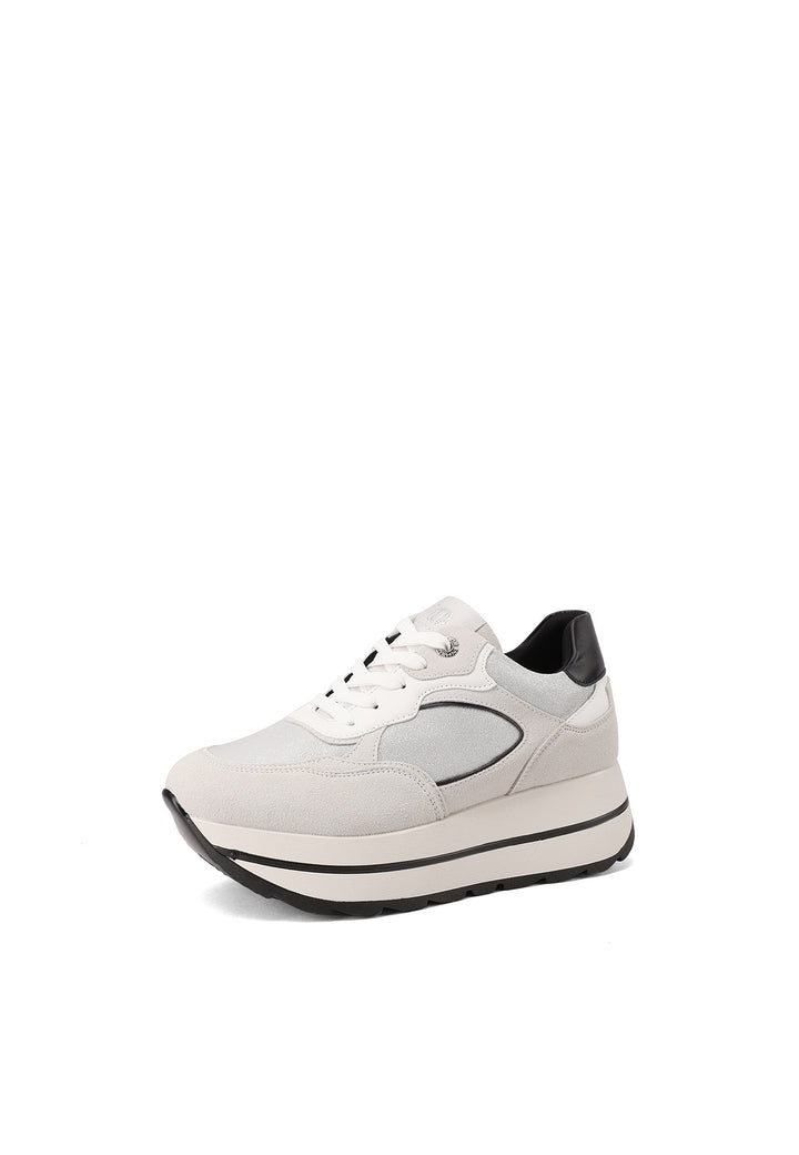Sneakers da donna platform con zeppa alta e dettagli neri a contrasto