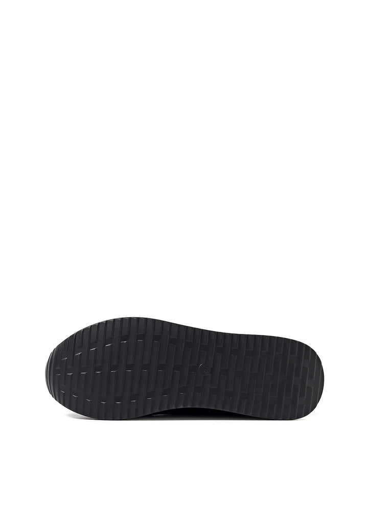 sneakers stringate colore nero con platform a righe e inserti metallici dietro il tallone