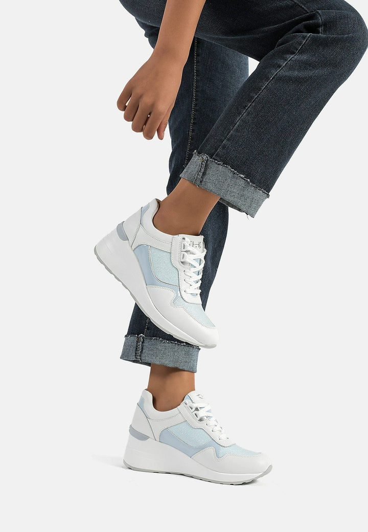 sneakers stringate in vera pelle colore bianco e blu