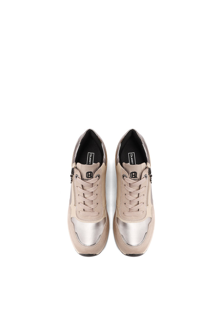 Sneakers da donna con zeppa in camoscio beige e inserti metallizzati argento