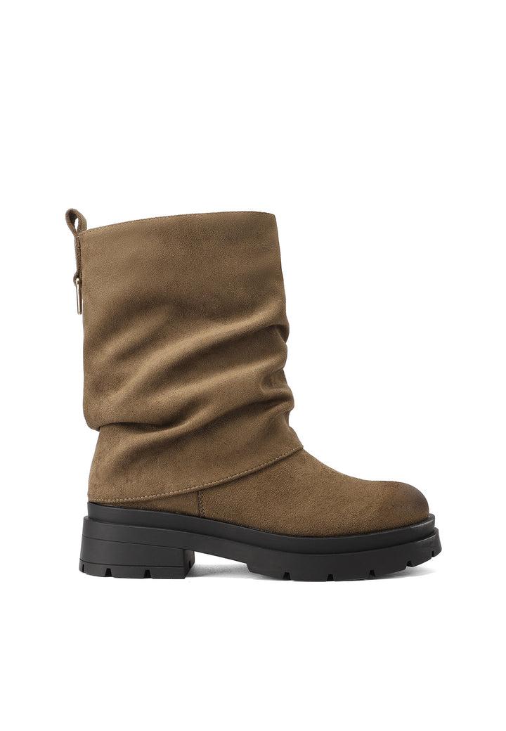 Stivaletti donna bassi con gambale morbido e suola carrarmato khaki