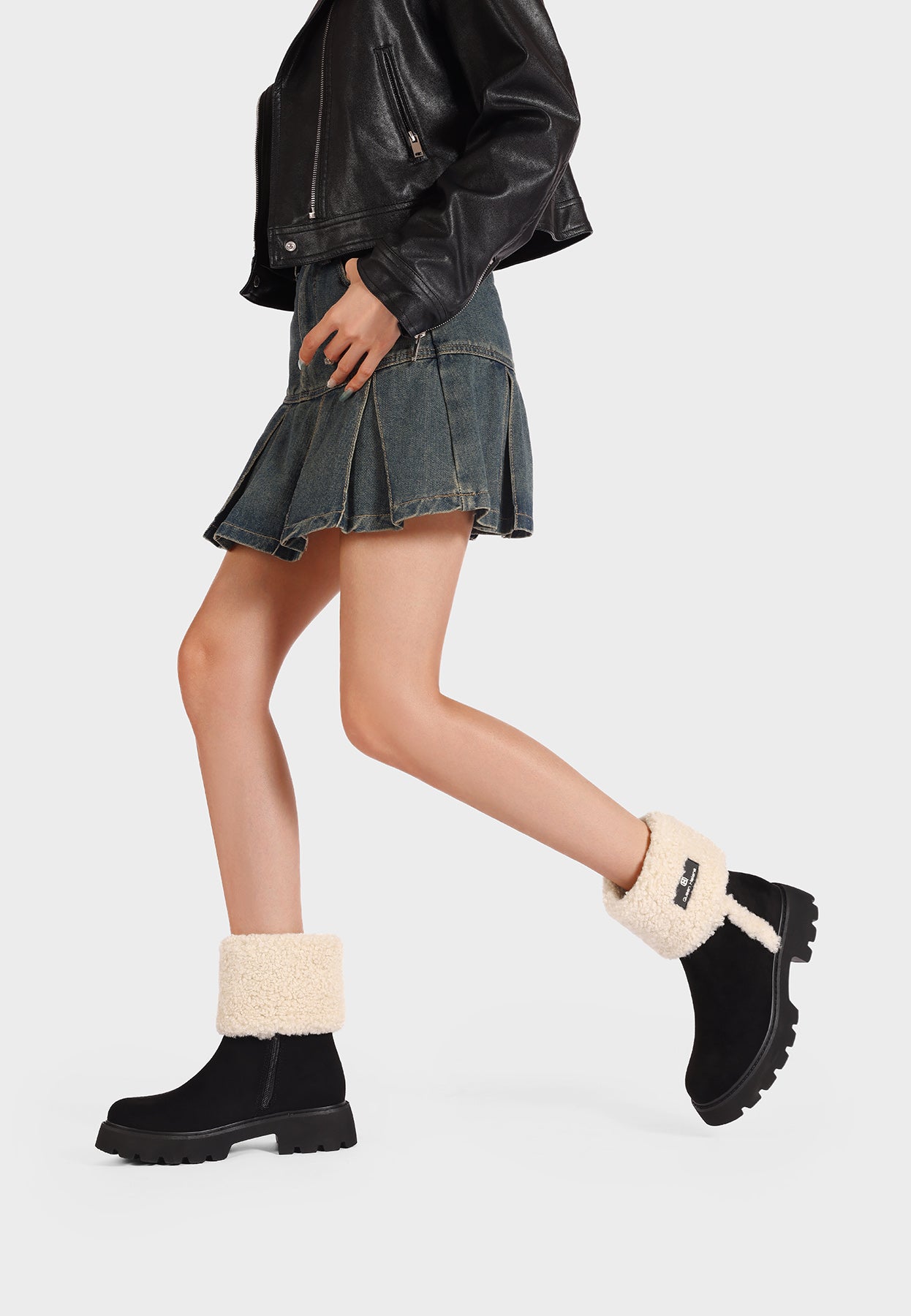 Mysoft Stivaletti Invernali Donna 23M570 – Pelle Vegana Con Pelliccia Sintetica, Cerniera E Suola Platform – Colore Nero