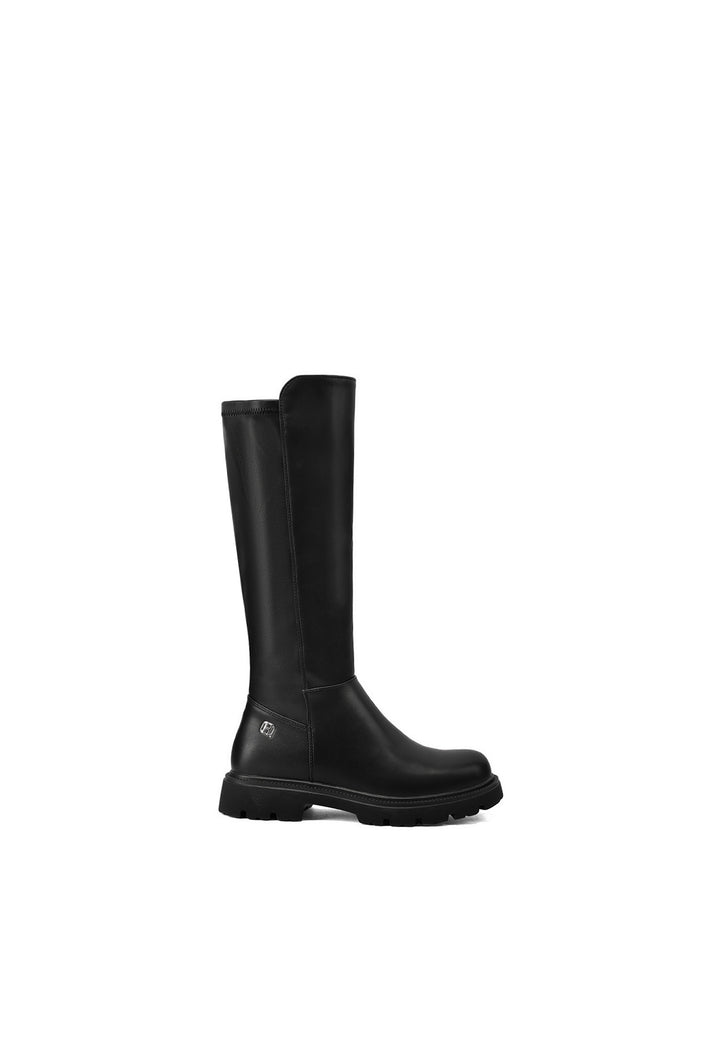 Stivali donna alti con suola carrarmato robusta e design minimal
