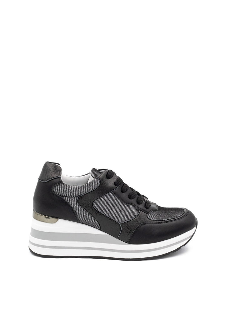 Queen Helena Sneakers - X28-47